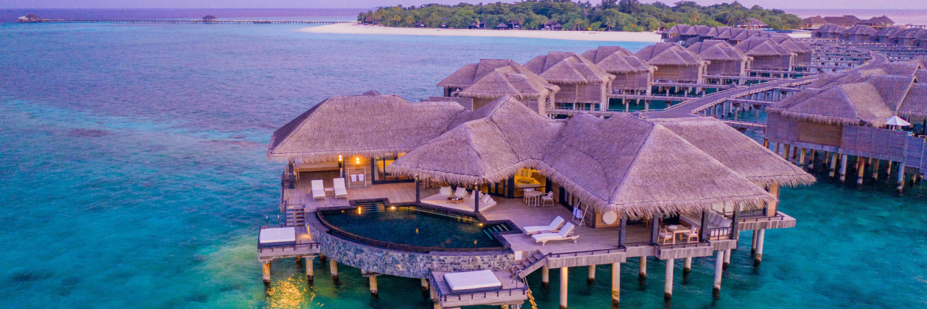 JA-manafaru-maldives-over-water-villas